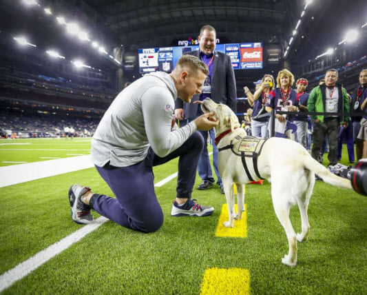J.J. Watt Gets Kiss from Sully, George H.W. Bush’s Former Service Dog
